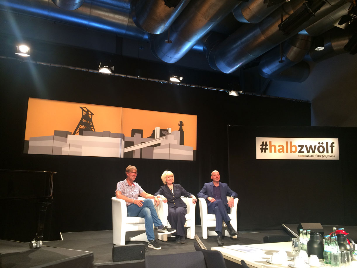 Bühnenbild MATHIAS SCHUBERT